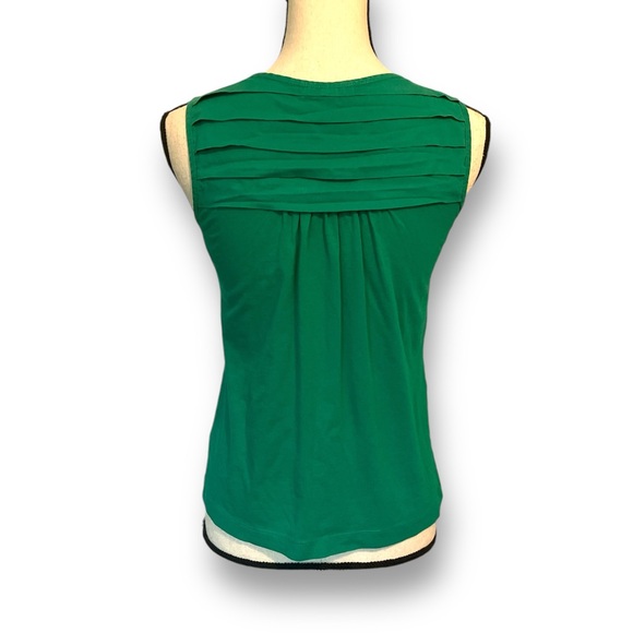 Banana Republic green top - Picture 3 of 6